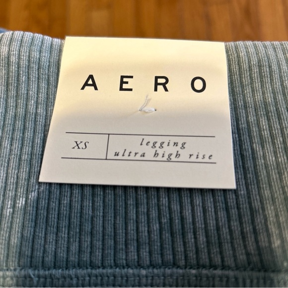 NWT Aeropostale Athletic Running Leggings Ultra High Rise Womens Size XS Green - Picture 4 of 5